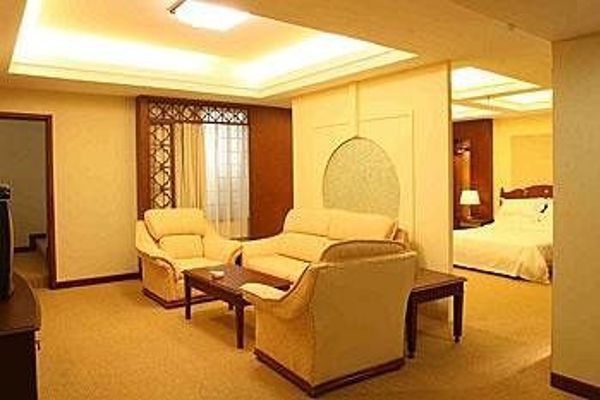 Anhui Fuyang Guomao Hotel - Fuyang